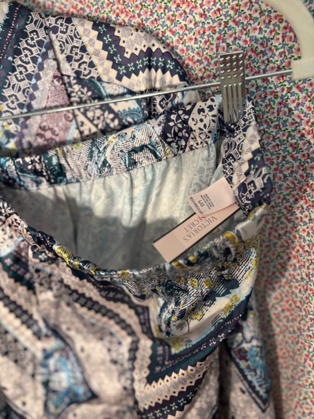 Victoria Secret silky pajamas Size L - Picture 5 of 5